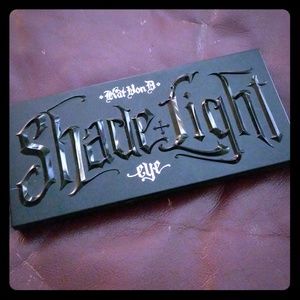 Kvd shade and light glimmer pallet